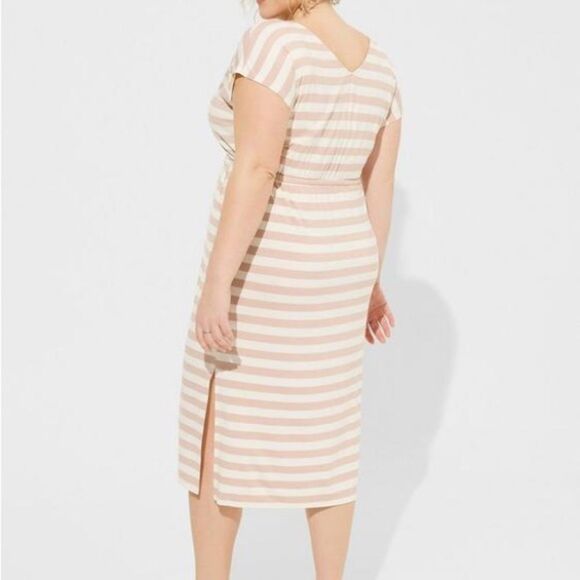 Torrid Midi Super Soft Dolman Sleeve Knit Dress Pockets Plus Size 4 4X Striped - Picture 2 of 9